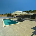 Villa The Olive Path *