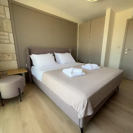 The Olive Path * Kalandra