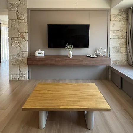 The Olive Path Kalandra