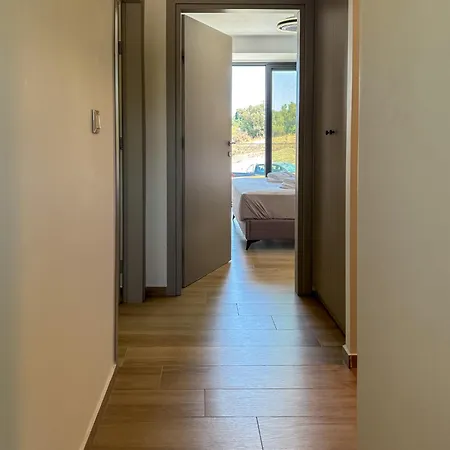 The Olive Path Kalandra