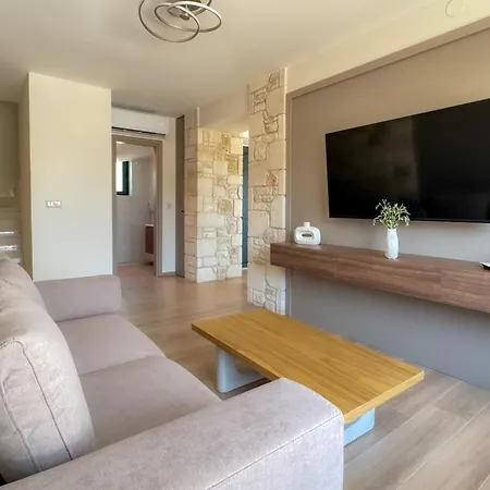 The Olive Path Kalandra