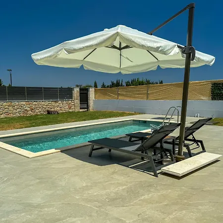 The Olive Path Kalandra