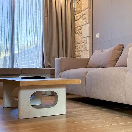 The Olive Path Kalandra