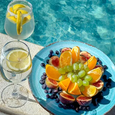 Villa The Olive Path Kalandra